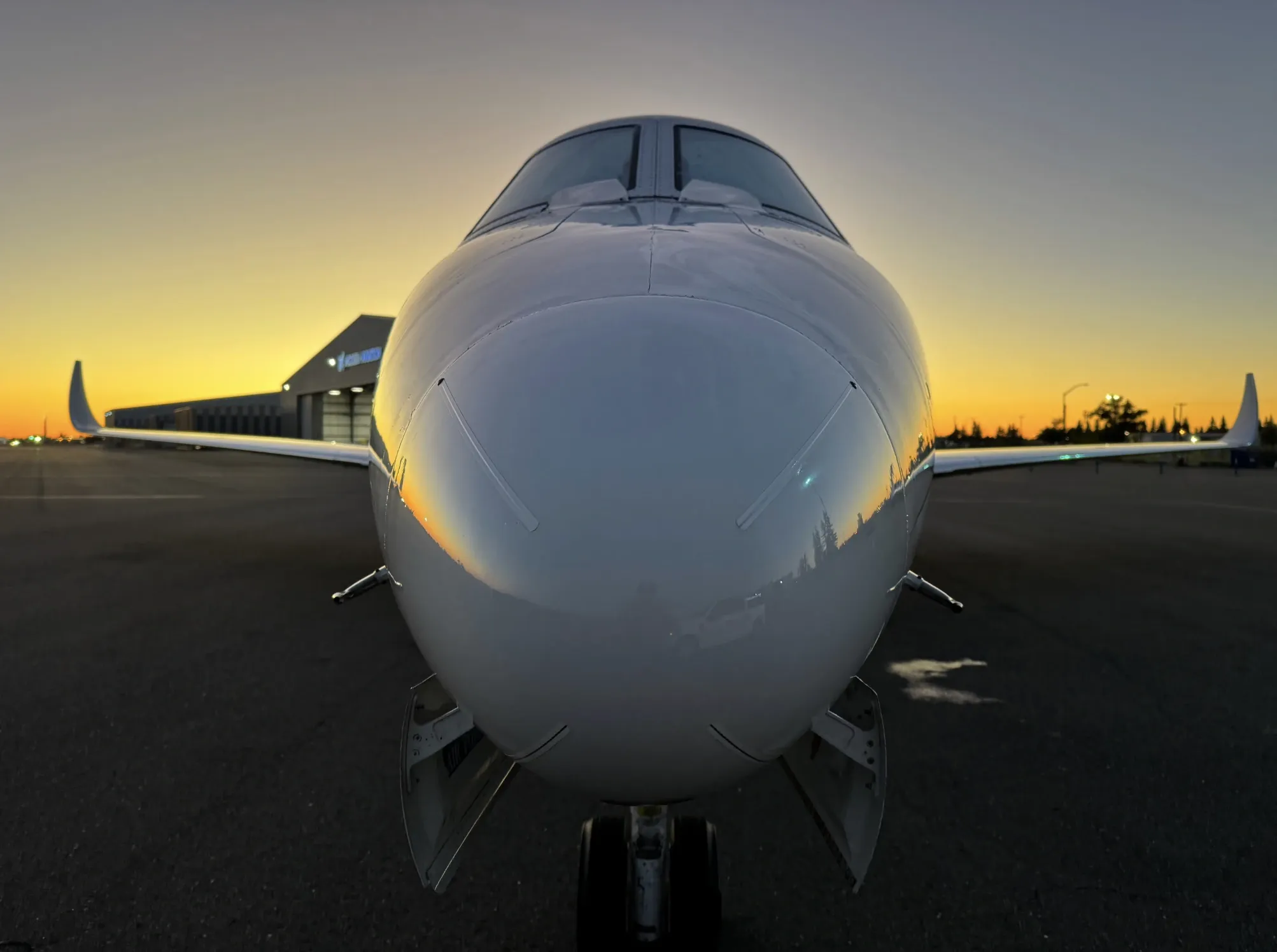 Waterless exterior dry wash on a business jet